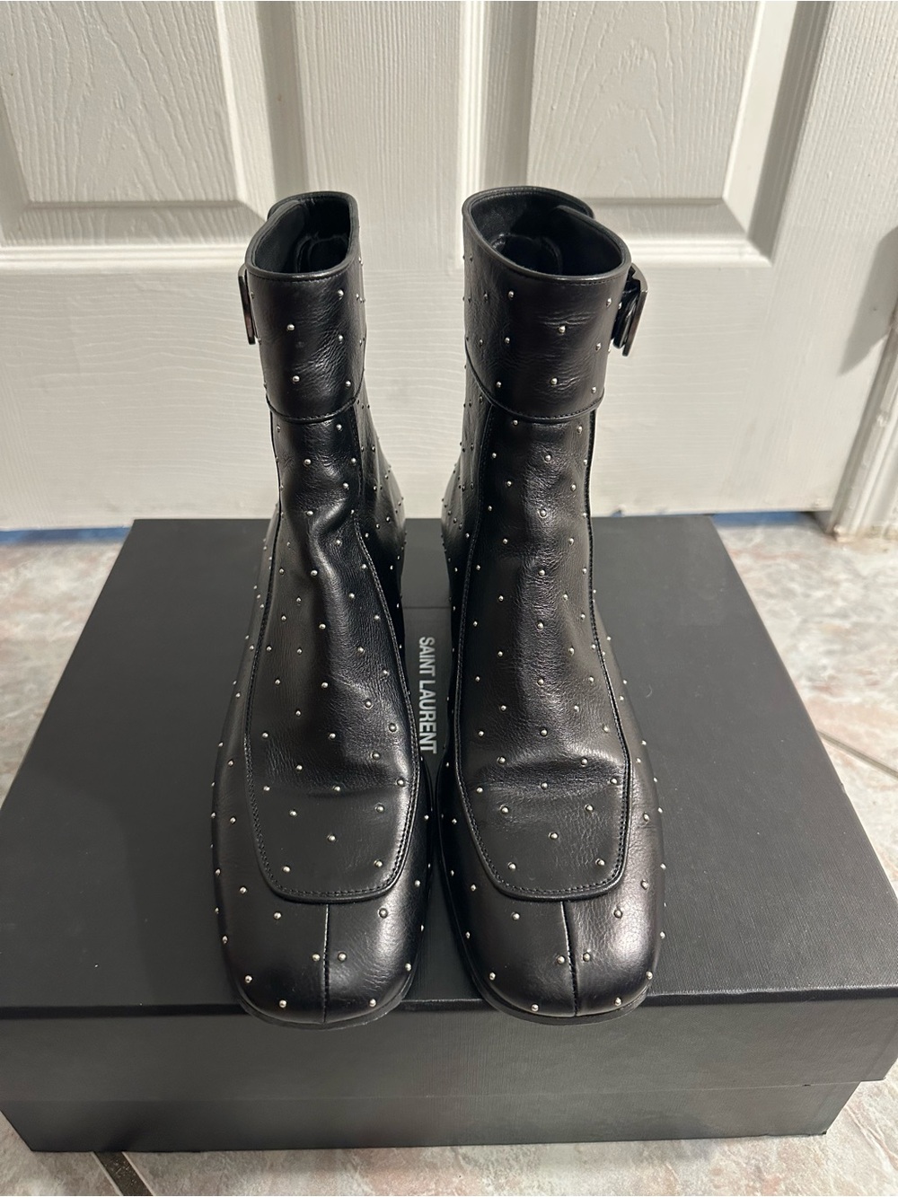 Saint Laurent Paris Studded Leather Ankle Boots Men’s EU 41 / US 8
